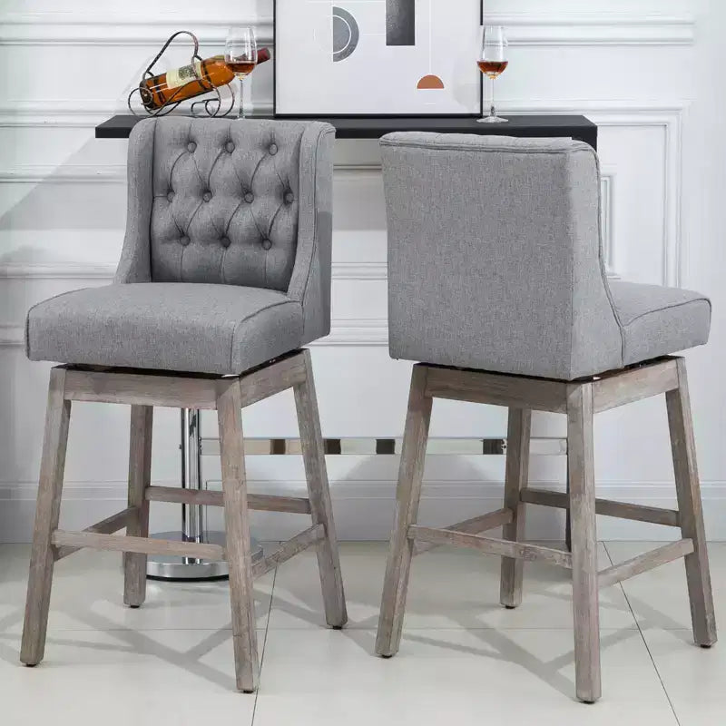 HOMCOM Set di 2 Sgabelli da Bar, Girevoli a 180°, Altezza 76cm con Poggiapiedi in Legno e Bottoni Decorativi