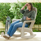 Sedia a dondolo da esterno durevole Semco Plastics SEMTPE in resina plastica riciclata extra large per patio