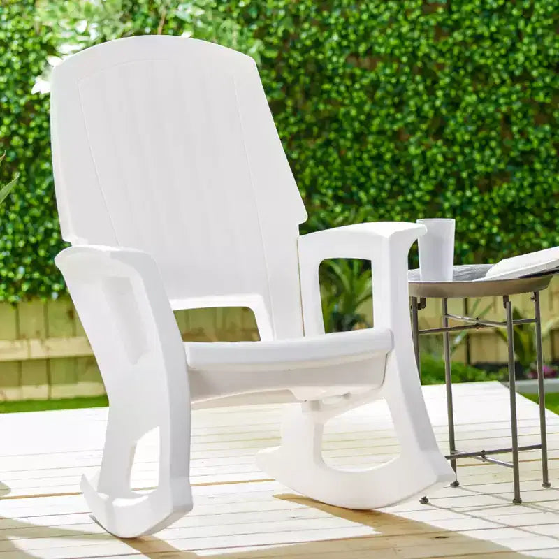Sedia a dondolo da esterno durevole Semco Plastics SEMTPE in resina plastica riciclata extra large per patio
