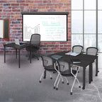 Tavolo Kee Square per sala relax con gambe pieghevoli - Regency