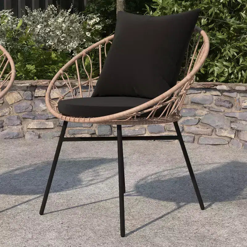 Set di 2 sedie da patio Merrick Lane in finto rattan intrecciato, stile Papasan, per interni ed esterni, con cuscini per seduta e schienale