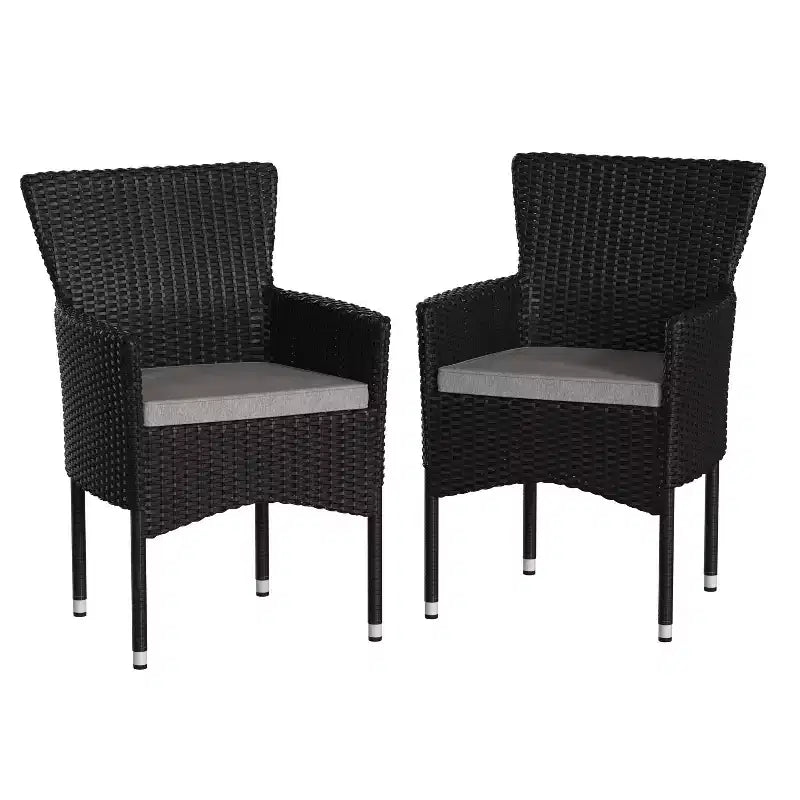 Sedie da giardino Merrick Lane con struttura in acciaio verniciato a polvere rivestita in vimini resistente allo sbiadimento e alle intemperie e cuscini - Set da 2
