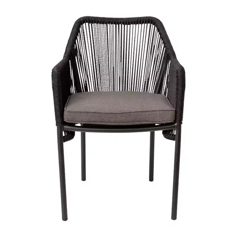 Set di due poltrone da club per esterno Emma and Oliver in tessuto intrecciato resistente alle intemperie con cuscini coordinati per portico, cortile e patio