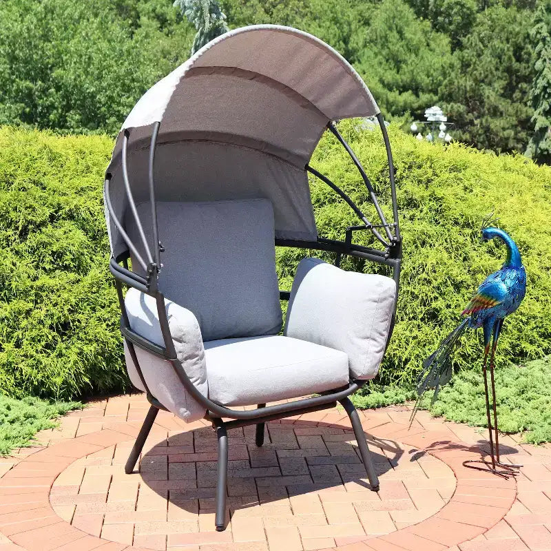 Sunnydaze Moderna Sedia a Sdraio da Giardino di Lusso con Parasole Retrattile - Telaio in Alluminio Verniciato a Polvere con Cuscini e Tettoia in Poliestere