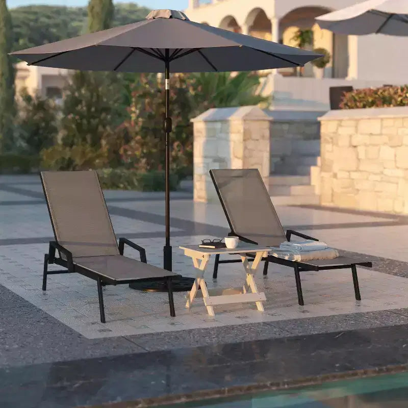 Flash Furniture Brazos Sedia a Sdraio Regolabile con Braccioli, Reclinabile a Cinque Posizioni per Esterni e Tutte le Condizioni Atmosferiche