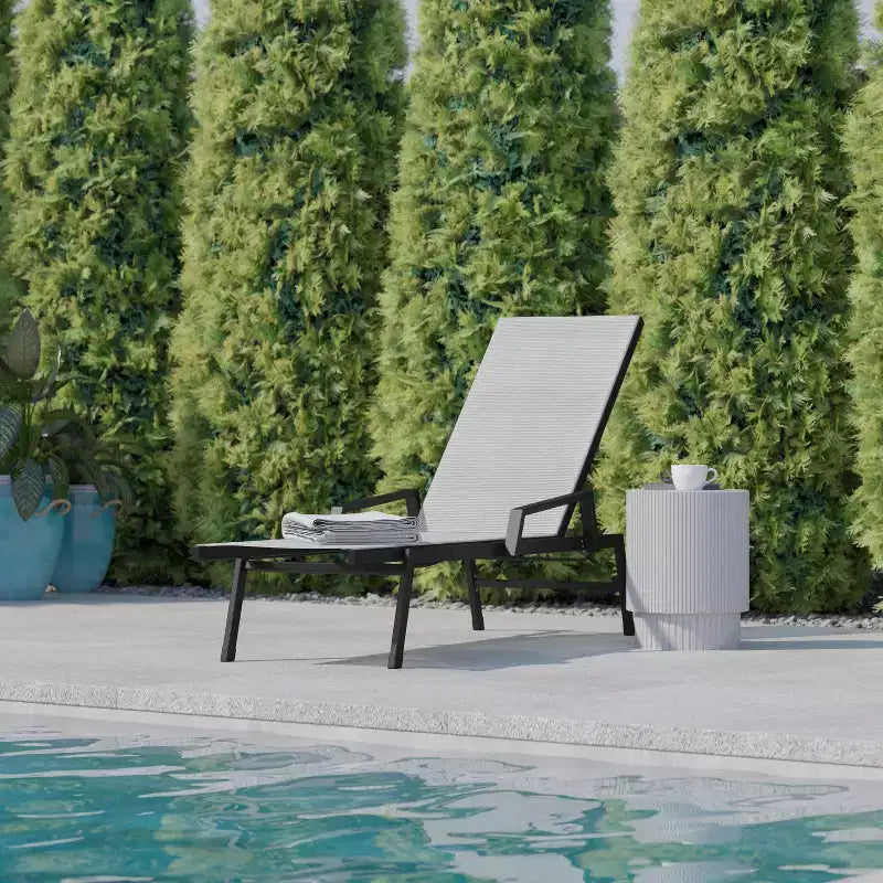 Flash Furniture Brazos Sedia a Sdraio Regolabile con Braccioli, Reclinabile a Cinque Posizioni per Esterni e Tutte le Condizioni Atmosferiche