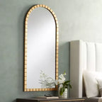 Specchio da parete ad arco Uttermost Portina oro opaco 24 x 48