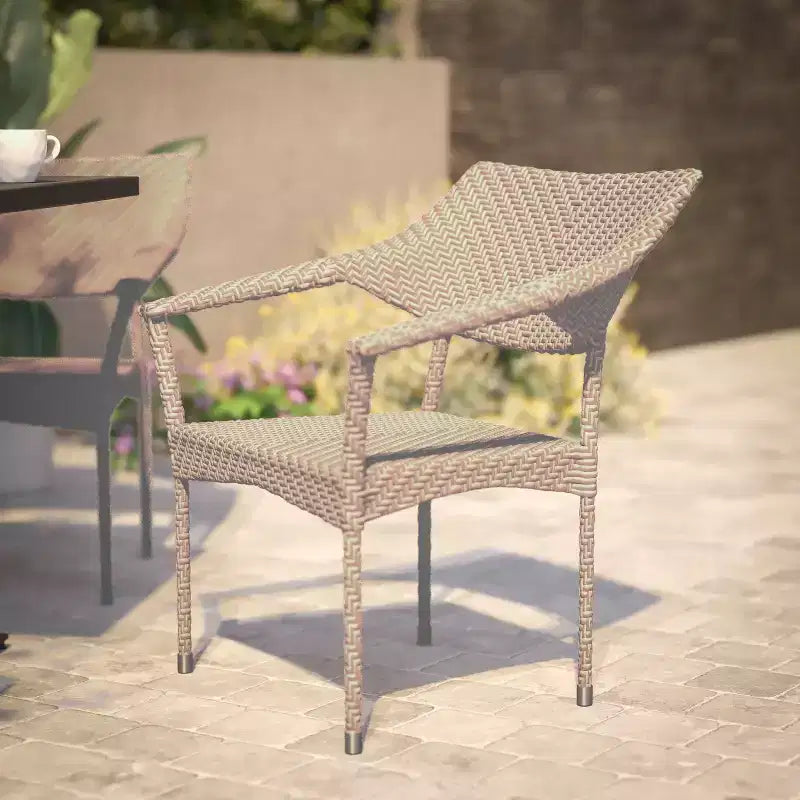 Flash Furniture Jace, sedia impilabile per patio di grado commerciale, sedia da pranzo per patio in vimini PE per tutte le stagioni