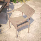Flash Furniture Jace, sedia impilabile per patio di grado commerciale, sedia da pranzo per patio in vimini PE per tutte le stagioni