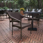 Flash Furniture Jace, sedia impilabile per patio di grado commerciale, sedia da pranzo per patio in vimini PE per tutte le stagioni