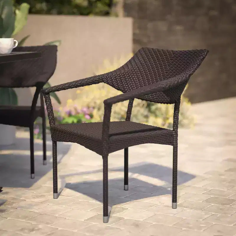 Flash Furniture Jace, sedia impilabile per patio di grado commerciale, sedia da pranzo per patio in vimini PE per tutte le stagioni