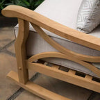 Sedia a dondolo da esterno Sonoma Lane Alamo in teak con cuscino a cerniera e struttura