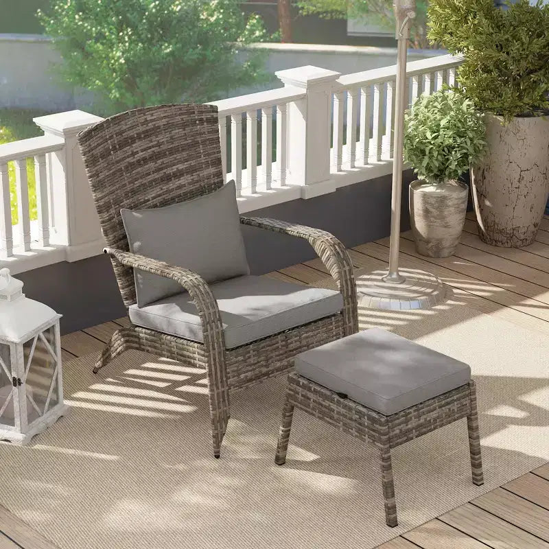 Sedia Adirondack in vimini Outsunny con poggiapiedi, poltrona da braciere con cuscino