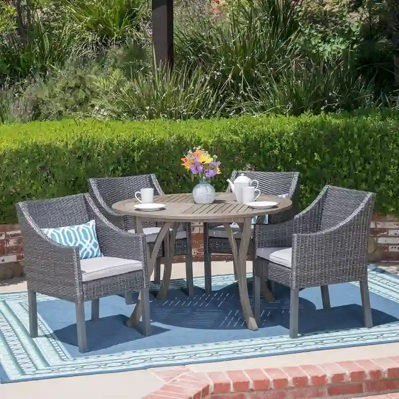 Set da pranzo da 5 pezzi per esterni Kingston in legno di acacia e vimini di Christopher Knight Home