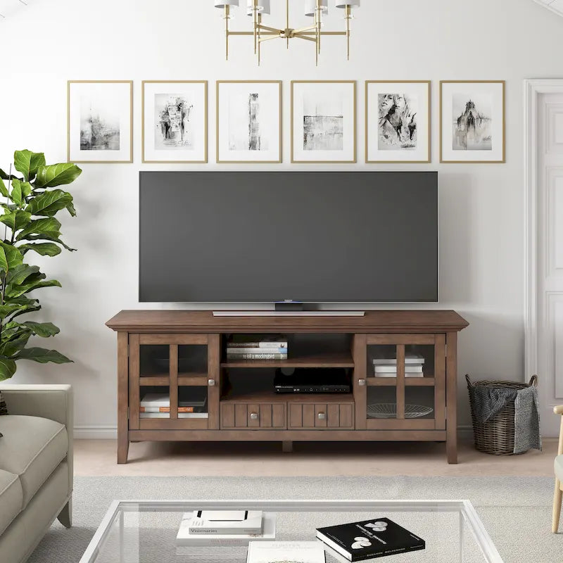 WYNDENHALL Normandy Mobile TV in LEGNO MASSELLO in stile Transizionale Largo 152 cm, per TV fino a 65 pollici - 152 x 42 x 61 cm