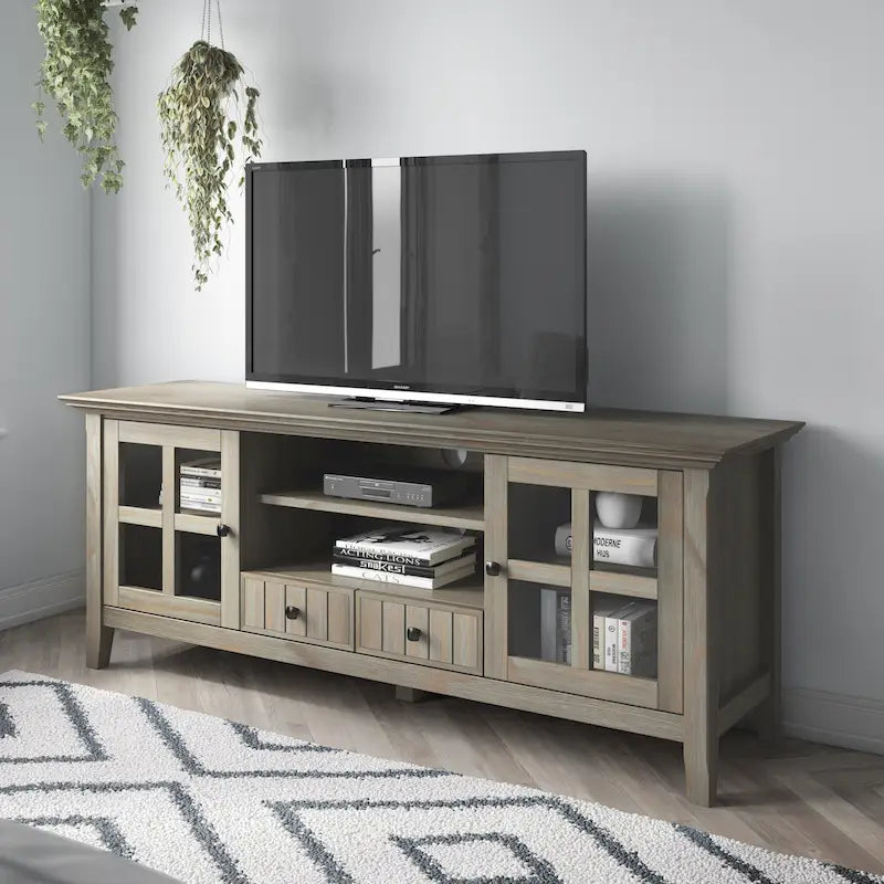 WYNDENHALL Normandy Mobile TV in LEGNO MASSELLO in stile Transizionale Largo 152 cm, per TV fino a 65 pollici - 152 x 42 x 61 cm