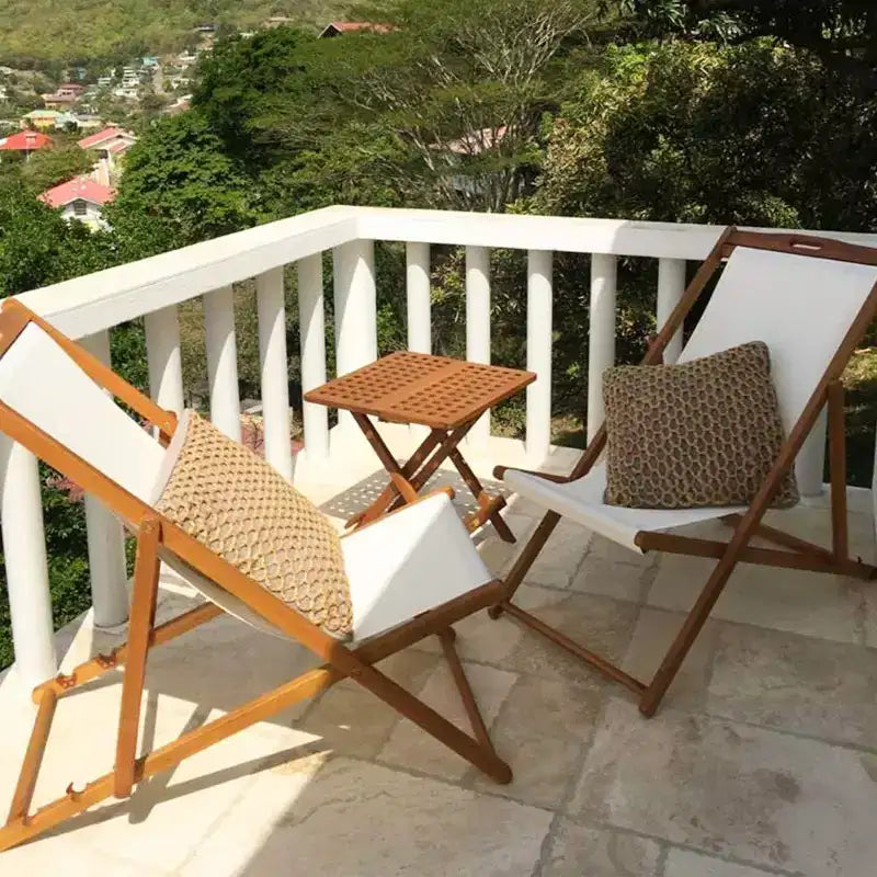Sedia da Patio Pieghevole FDW Beach Sling per il Relax, Pieghevole con Altezza Regolabile Realizzata in Legno di Eucalipto con Poliestere Bianco, Naturale