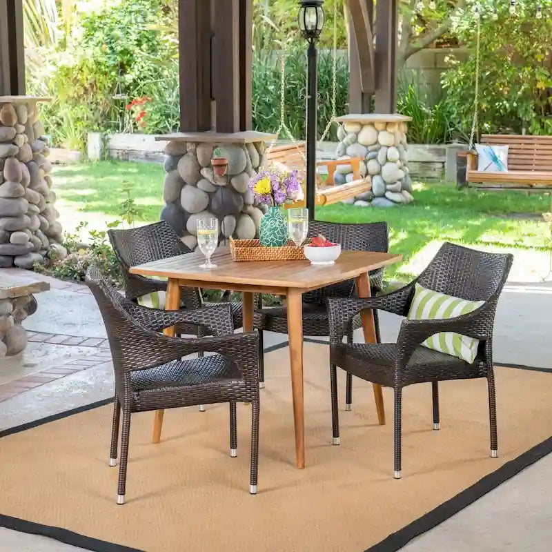 Set da pranzo da esterno San Blas di Christopher Knight Home, 5 pezzi, in legno e vimini