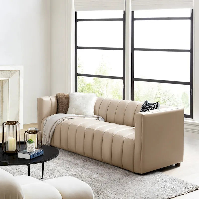 Divano curvo Olinto Modern Camel da 83 pollici in vera pelle con schienale canalizzato di HULALA HOME