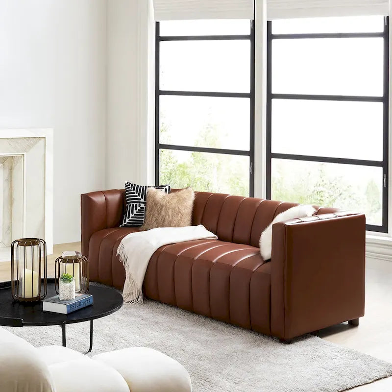 Divano curvo Olinto Modern Camel da 83 pollici in vera pelle con schienale canalizzato di HULALA HOME