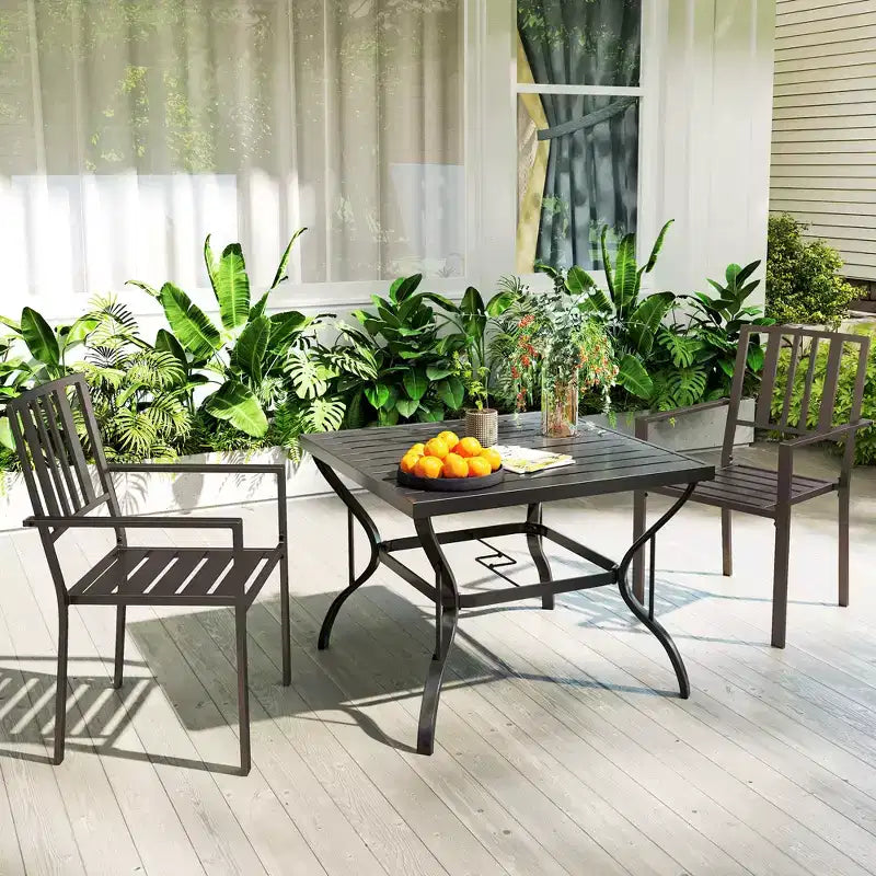 Outsunny Sedie da Pranzo da Giardino Design a Doghe, Set di 2 Sedie Impilabili