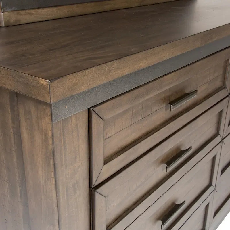 Thornwood Hills Rock Beaten Gray with Saw Cuts Queen Panel Bed