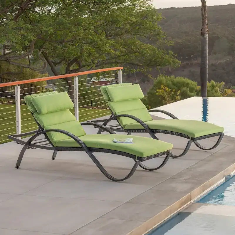 Deco 2 Aluminum Outdoor Patio Chaise Lounges Set