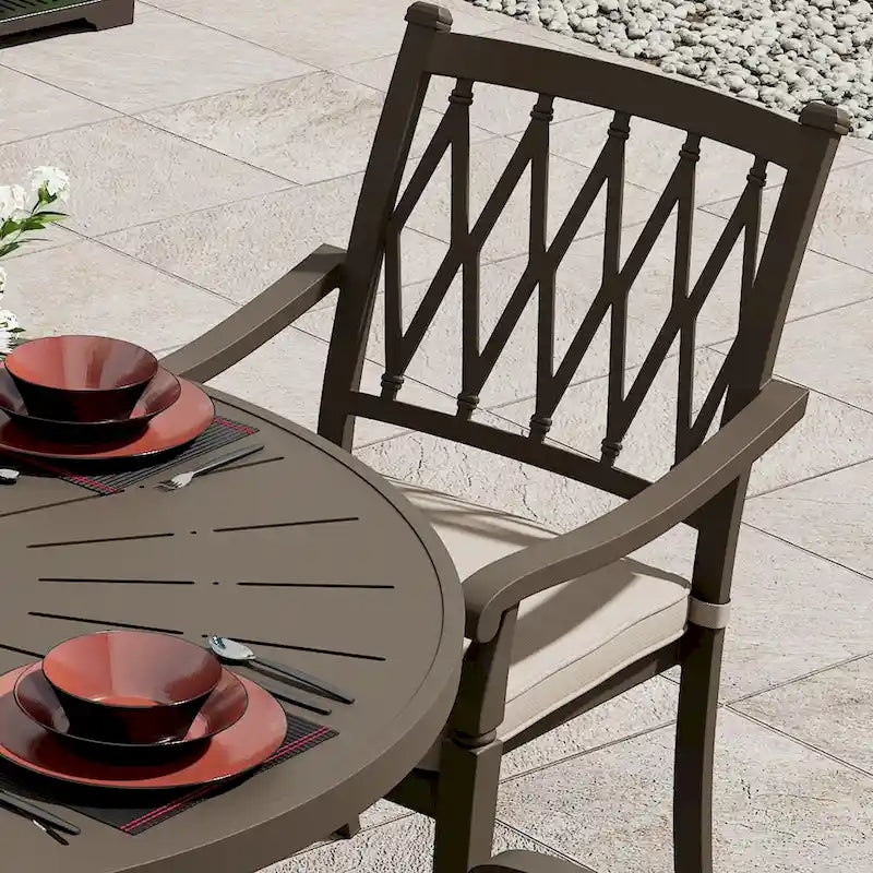 4 - Person Round Outdoor Dining Set with Cushions