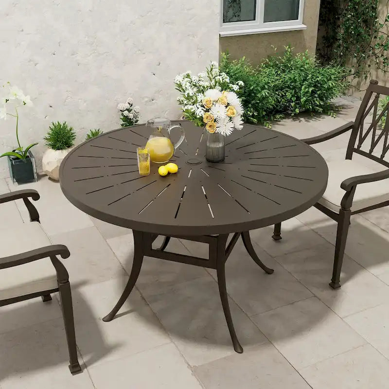 4 - Person Round Outdoor Dining Set with Cushions