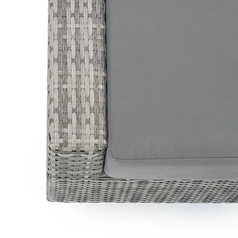 Set da esterno Cannes a 5 pezzi Sunbrella per divano a due posti e poltrone