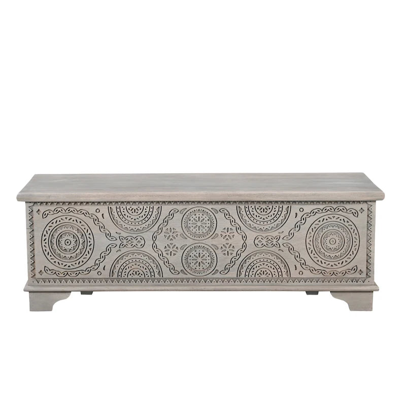 Pouf contenitore Clara in legno massello intagliato